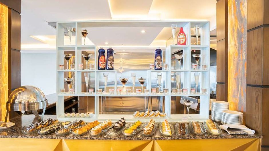 Ramada by Wyndham Lower Topa Resort Restaurant