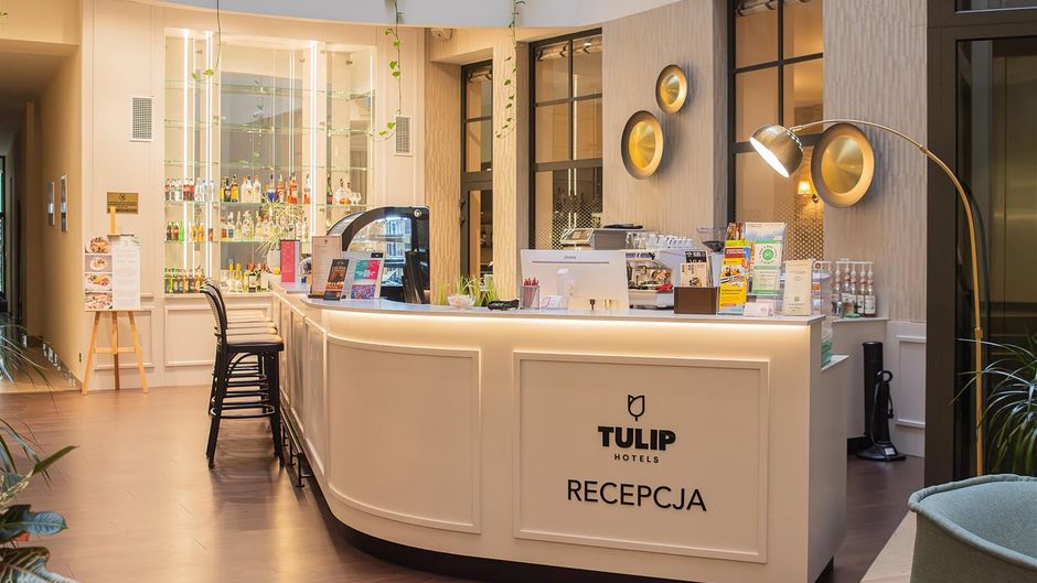 Tulip Hotels Wroclaw Patio Lobby