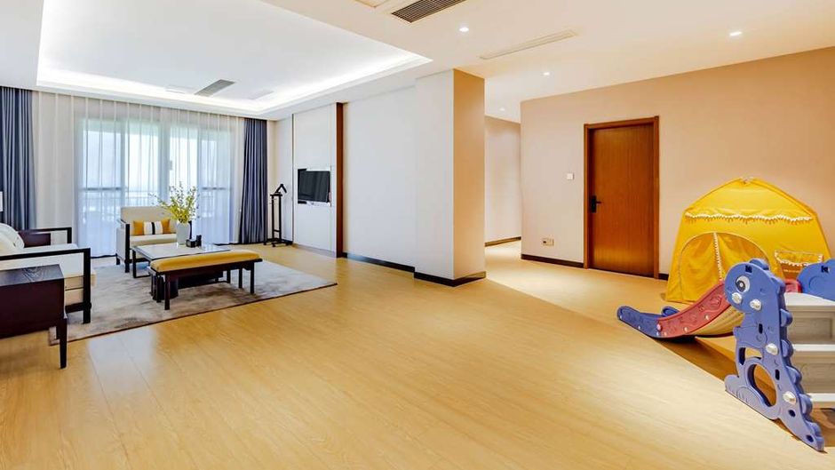 Howard Johnson Lakeview Hotel Huaibei Room