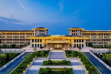 Howard Johnson Lakeview Hotel Huaibei