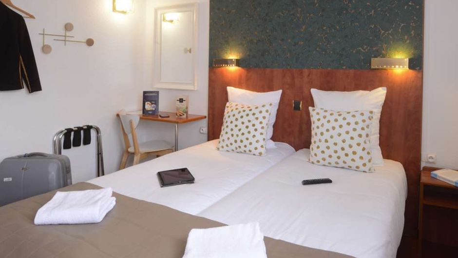 Hotel Arc-en-Ciel Room