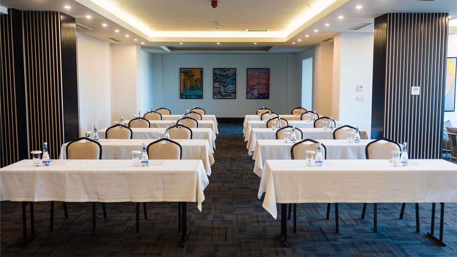 Mercure Baku City Meeting