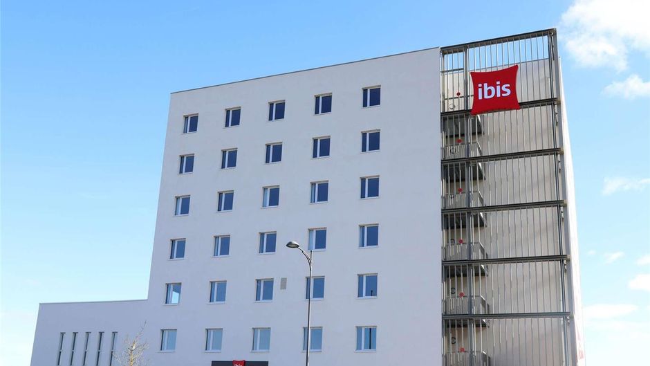 Ibis Bourgoin Jallieu Medipole Exterior