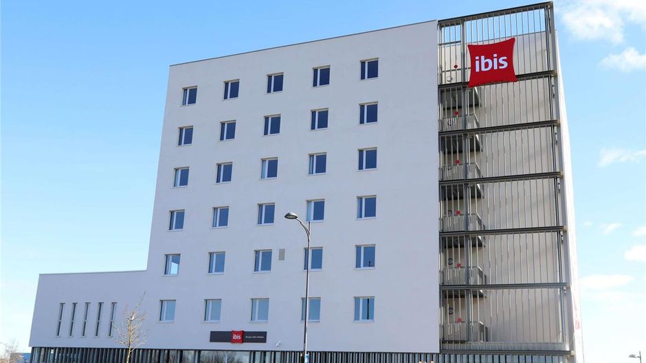 Ibis Bourgoin Jallieu Medipole Exterior
