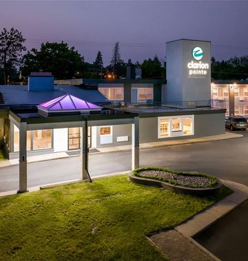 Clarion Pointe Rhinelander Downtown