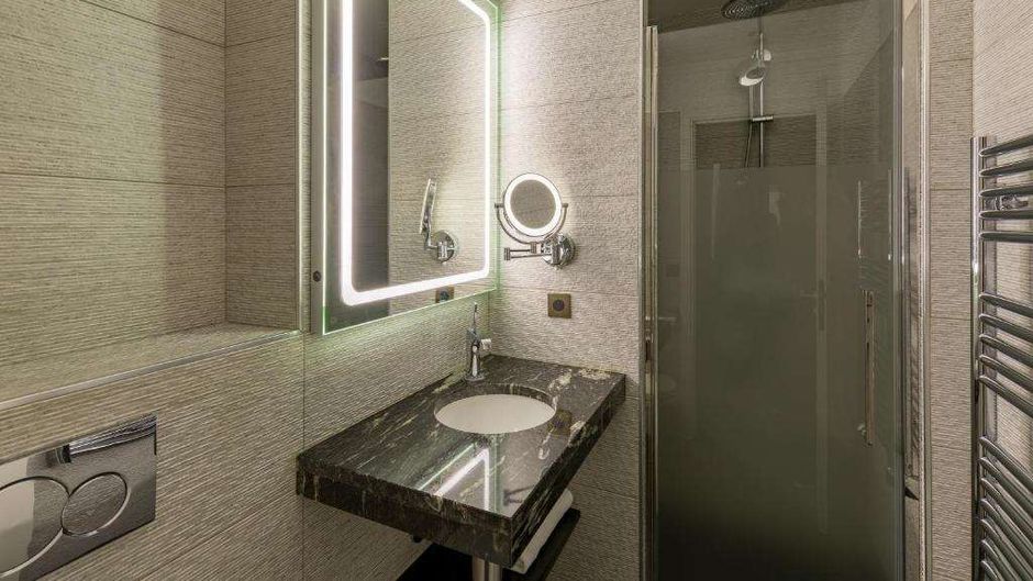 Chalgrin Boutique Hotel Room