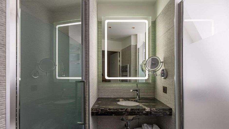 Chalgrin Boutique Hotel Room