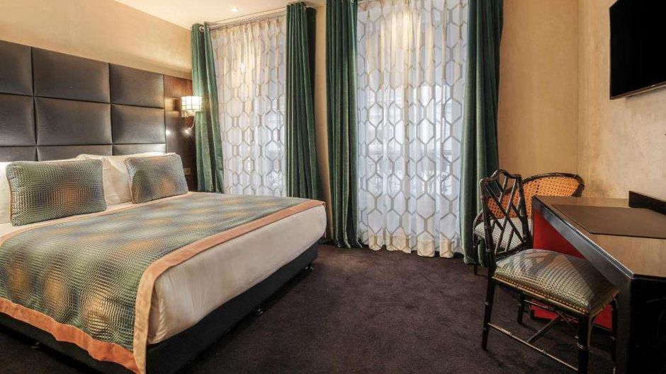 Chalgrin Boutique Hotel Room