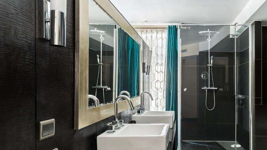 Chalgrin Boutique Hotel Room