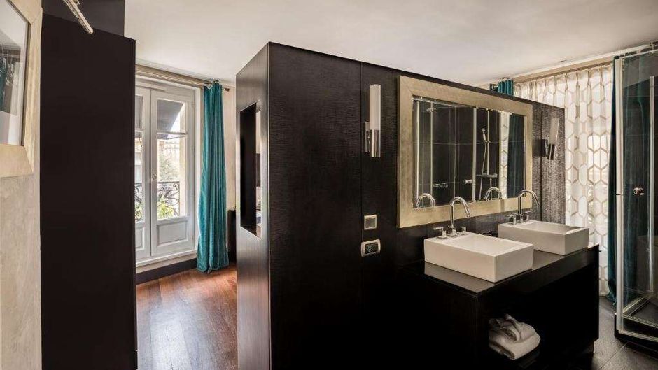 Chalgrin Boutique Hotel Room