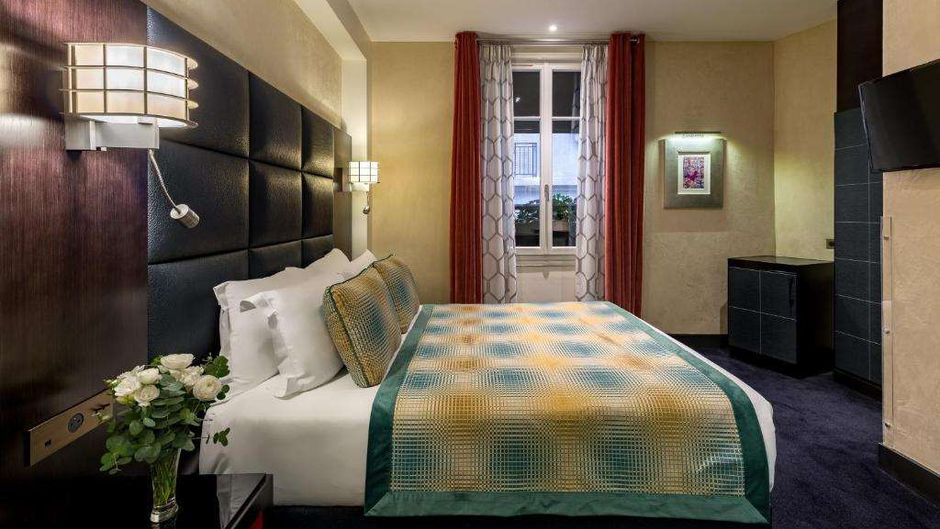 Chalgrin Boutique Hotel Room