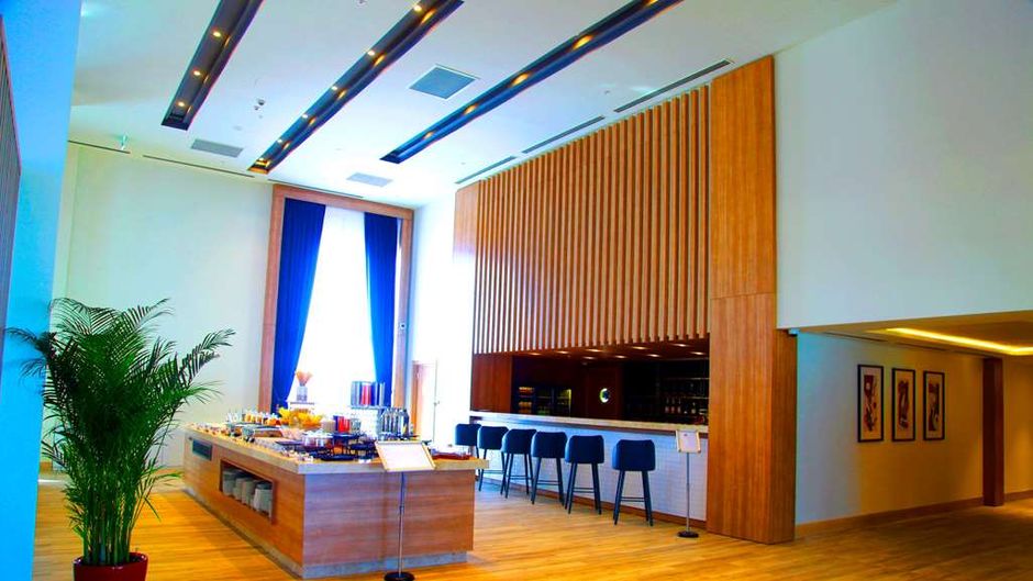 Ramada Encore by Wyndham Zomin Restaurant