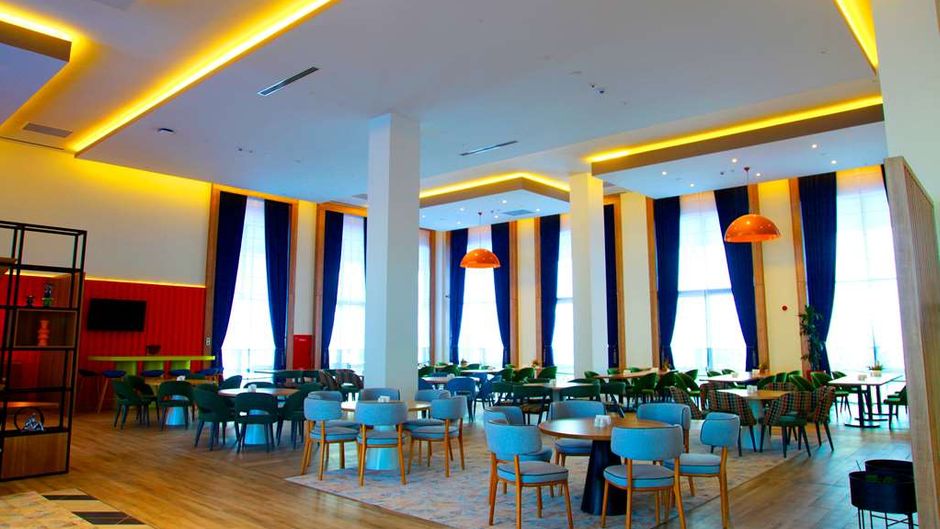 Ramada Encore by Wyndham Zomin Lobby