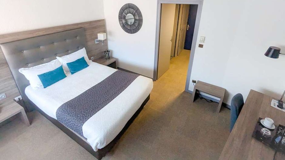 Forum Hotel Genas Room