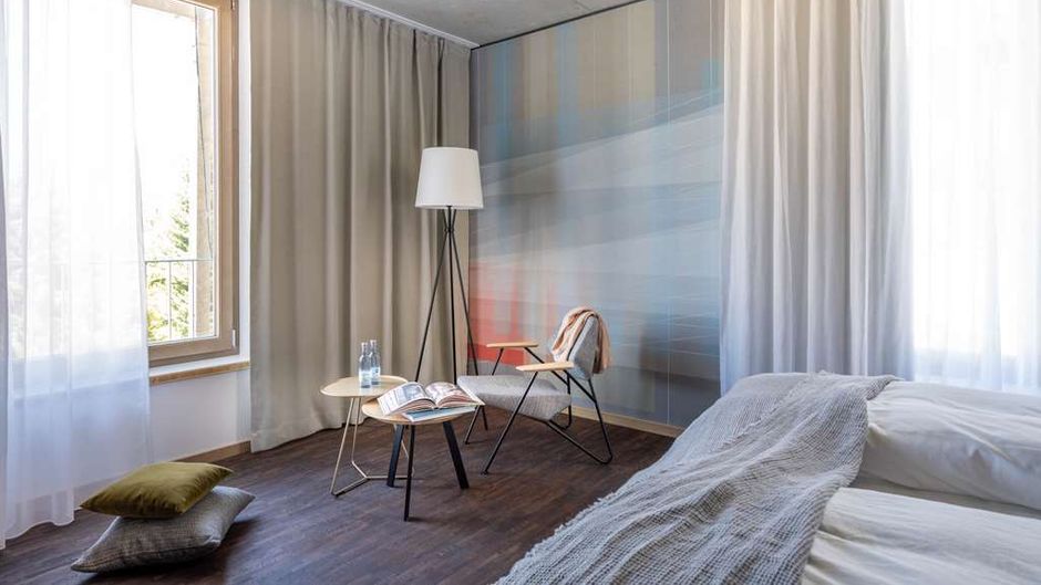 Hotel Maier Room