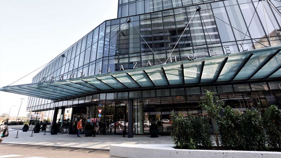 Grand Plaza Hotel & Congress Center Exterior