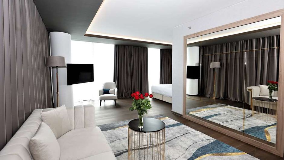 Grand Plaza Hotel & Congress Center Suite