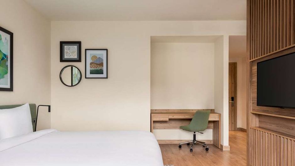 Wyndham Garden Zomin Suite