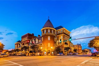 Windsor Hotel, Ascend Hotel Collection