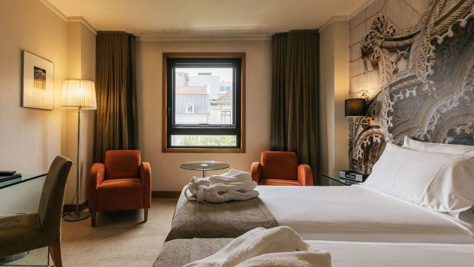 Marques de Pombal Hotel Room