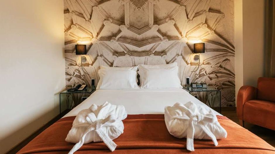 Marques de Pombal Hotel Room