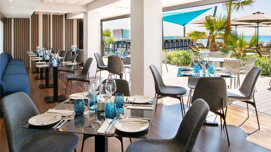 Mercure Larnaca Beach Resort Restaurant