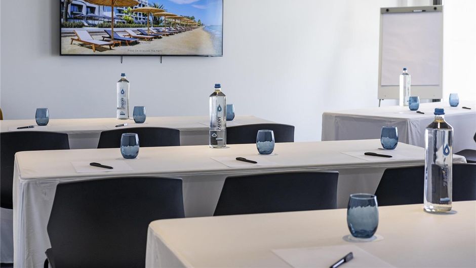 Mercure Larnaca Beach Resort Meeting