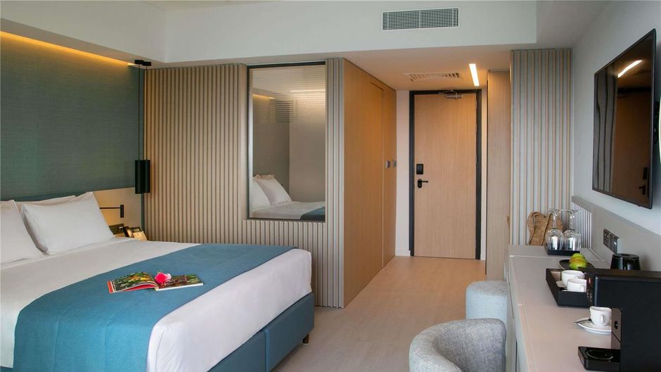 Mercure Larnaca Beach Resort Room