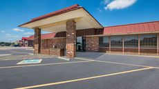 Rodeway Inn McPherson East