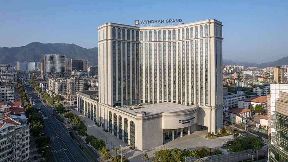 Wyndham Grand Lishui Downtown Exterior