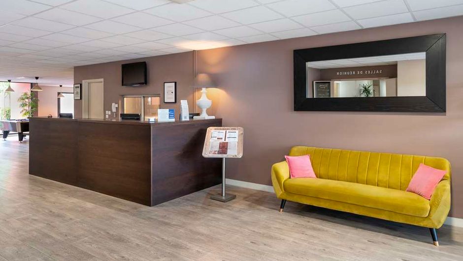 Best Western Terre de Provence Lobby