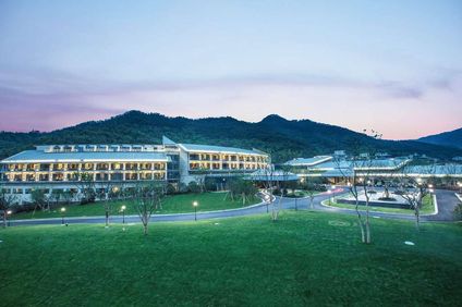 Howard Johnson Dongqian Lake Plaza