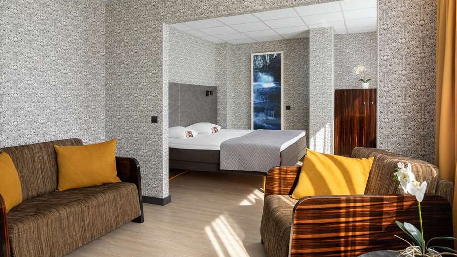 Hotel Metropol Room