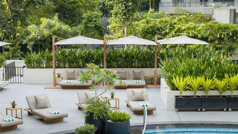Conrad Singapore Orchard Pool