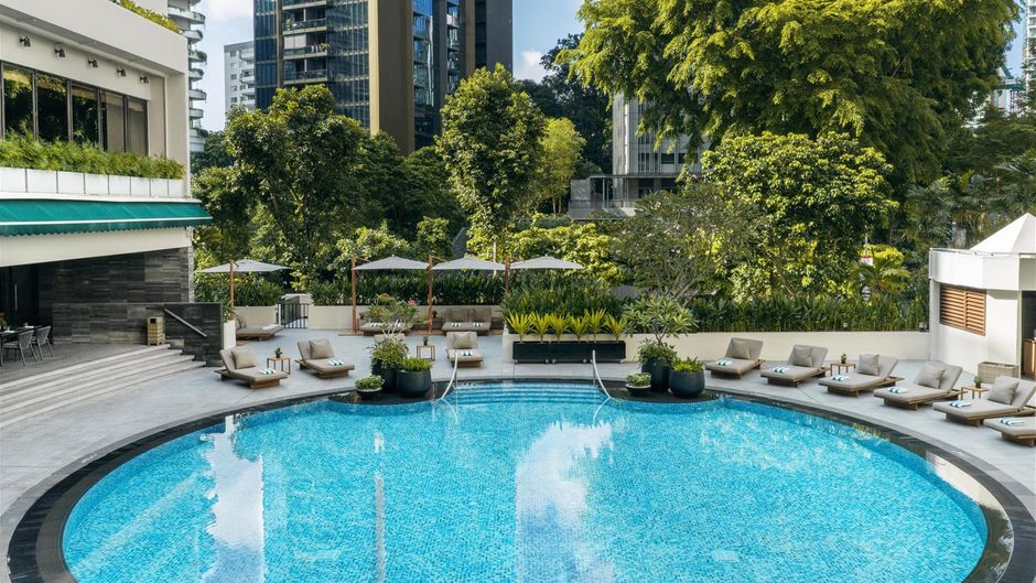 Conrad Singapore Orchard Pool