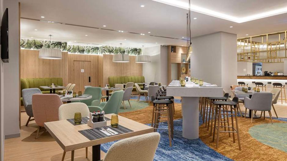 Hilton Garden Inn Tbilisi Riverview Restaurant