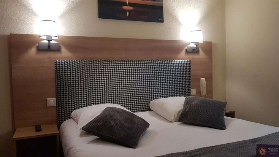 Atoll Hotel Room