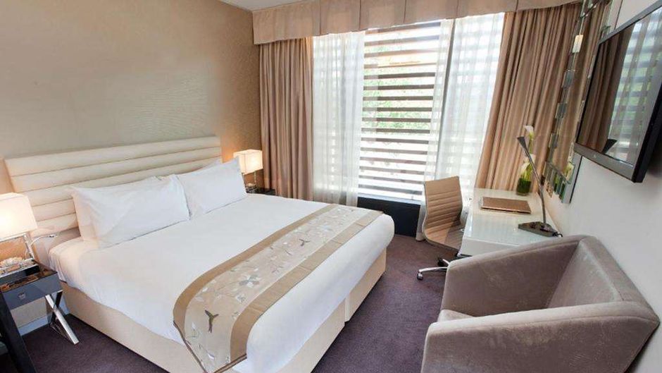 Dorsett Shepherds Bush, London Room