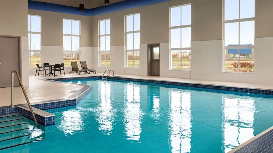 Microtel Inn & Suites by Wyndham Pool