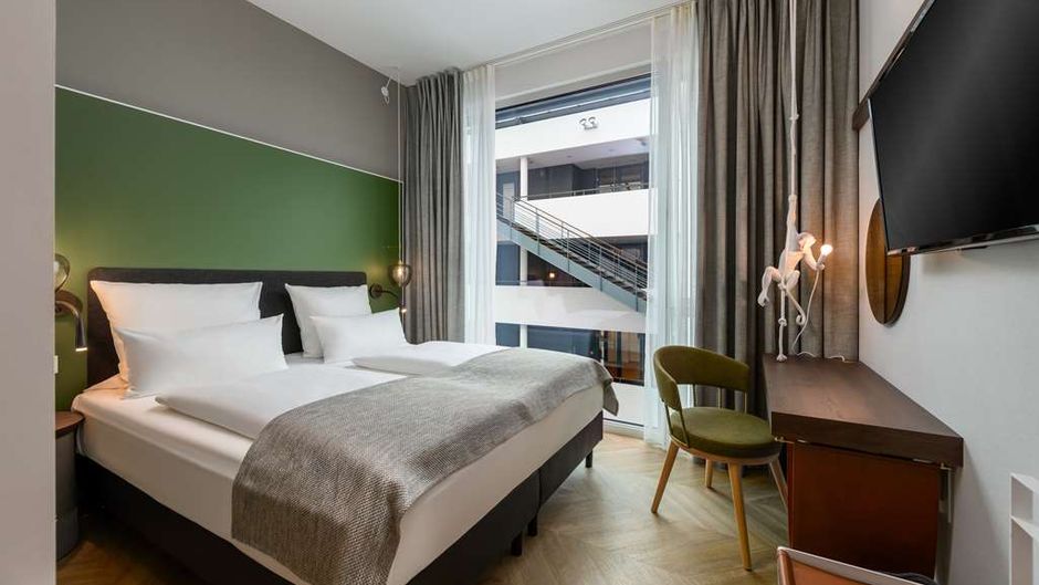 Flightgate Munich Airport Radisson Indiv Room