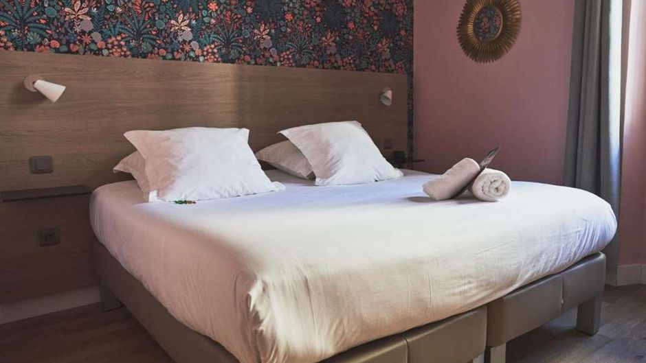 Grand Hotel Dauphine Room