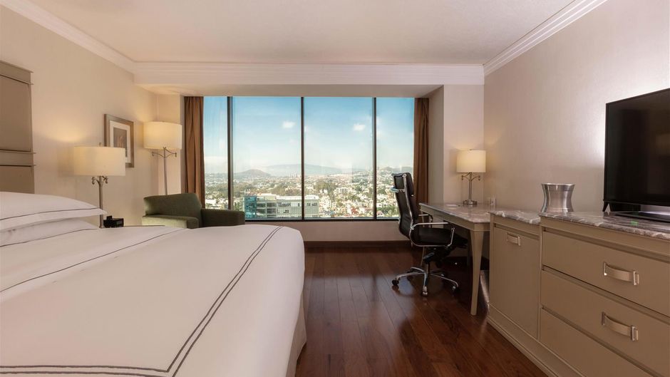 Barcelo Guadalajara Room