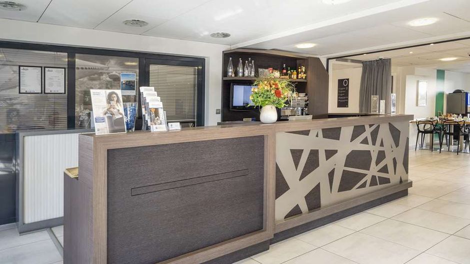 Best Western Les Aureliades Lobby