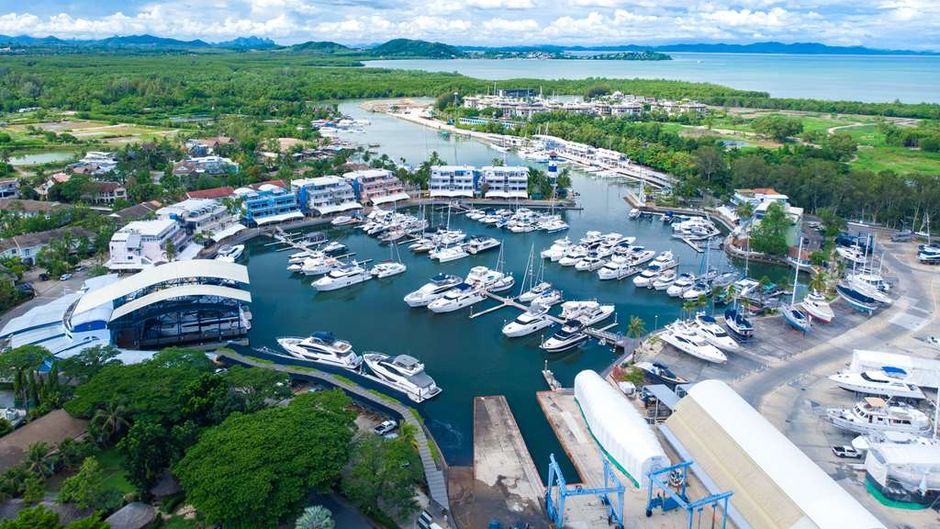 NH Boat Lagoon Phuket Resort Exterior