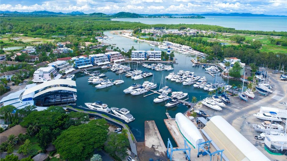 NH Boat Lagoon Phuket Resort Exterior