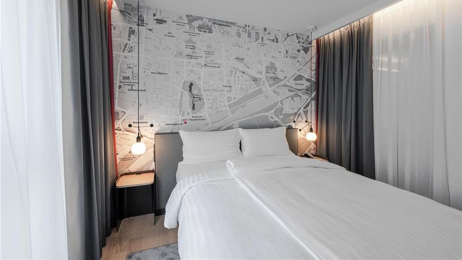 IntercityHotel Karlsruhe Room