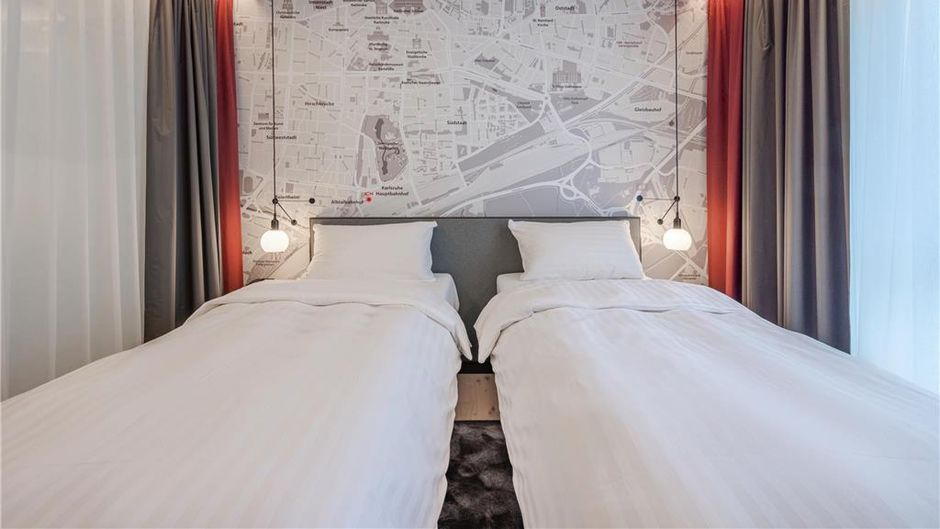 IntercityHotel Karlsruhe Room