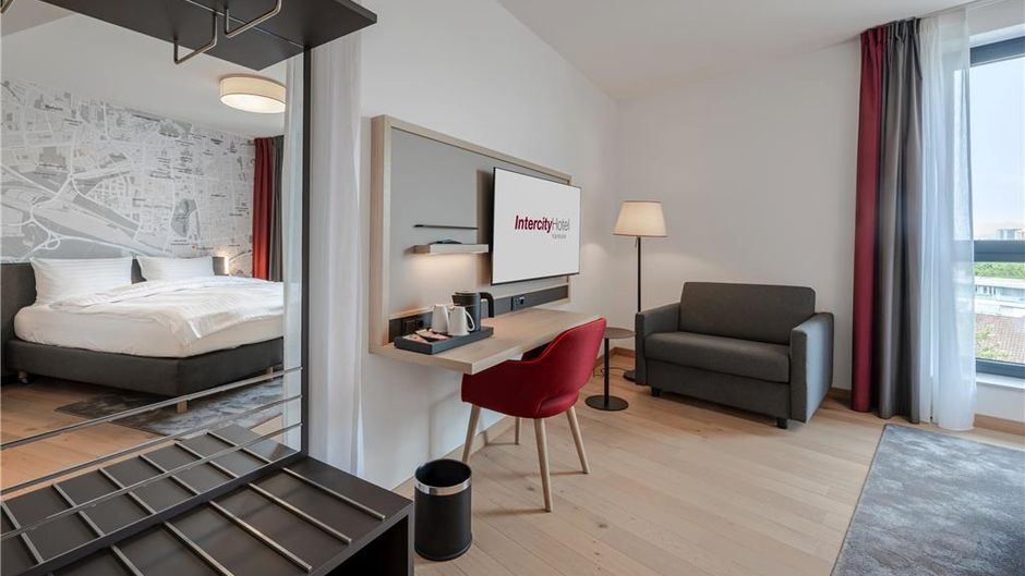 IntercityHotel Karlsruhe Room