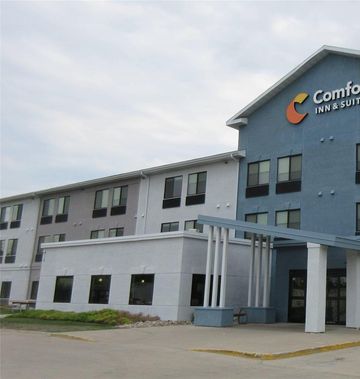 Grand Forks Lodge and Suites
