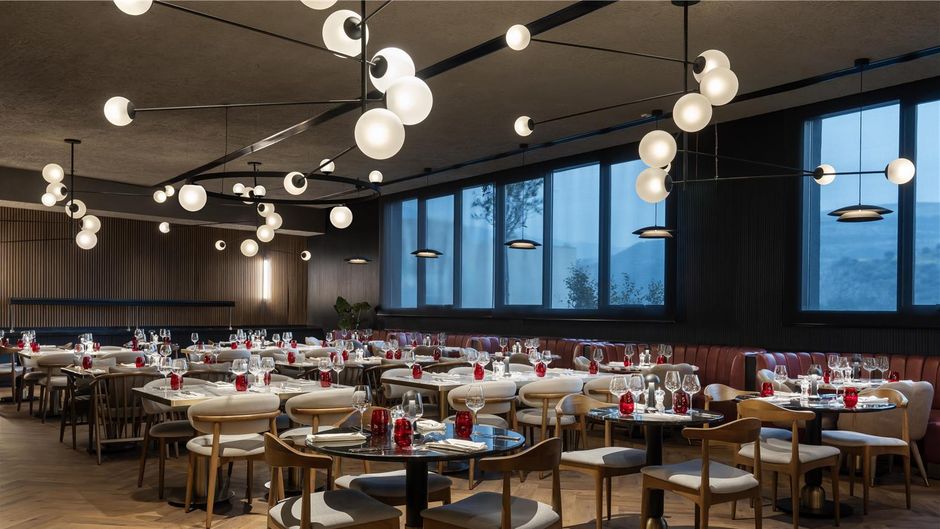 Radisson RED Izmir Point Bornova Restaurant